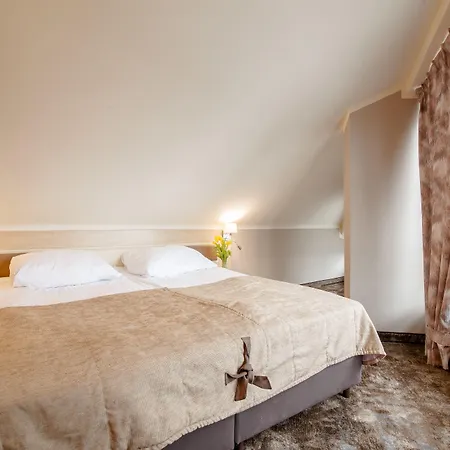 Diament Hotel