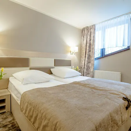 Hotel Diament 3*